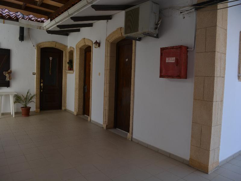 Montes Apartments & Studios Alykanas  Exterior photo