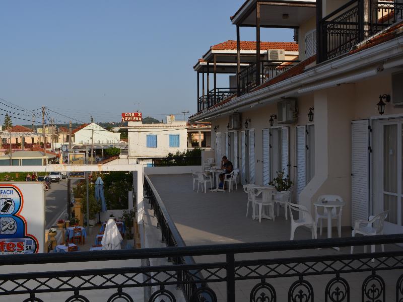 Montes Apartments & Studios Alykanas  Exterior photo