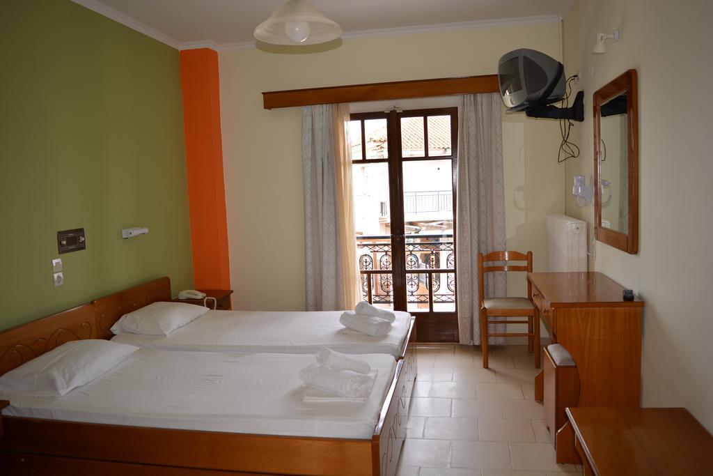 Montes Apartments & Studios Alykanas  Exterior photo